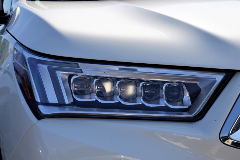 concession-CUEBRIS-min_acura-headlamp-2834131